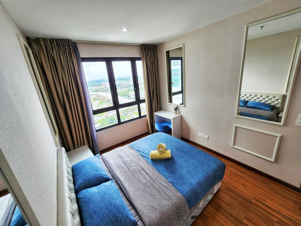 Cozy @ I-city Apartment